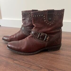 Frye Phillip Studded Harness Boots Brown Leather Ankle Moto 75522 Womens 6.5 B